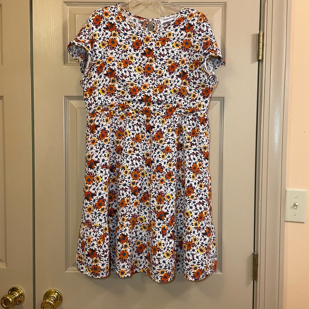 Angashion Tiered Floral Dress in Orange, Yellow, and White, Size Small